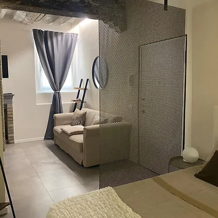 Borgo Degli Studi 7 Διαμέρισμα