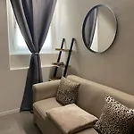 Borgo Degli Studi 7 * 파르마