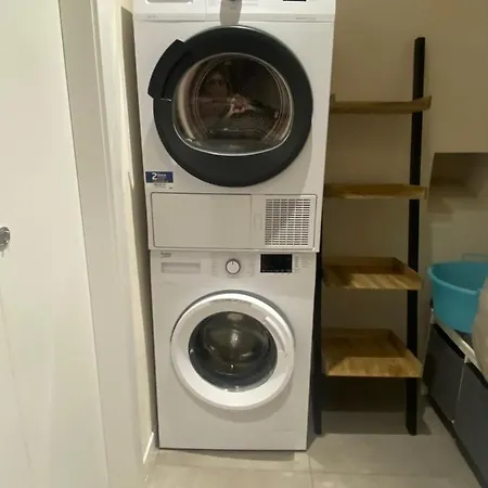 Borgo Degli Studi 7 *