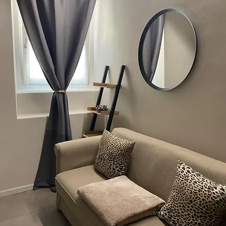 Borgo Degli Studi 7 * Parma