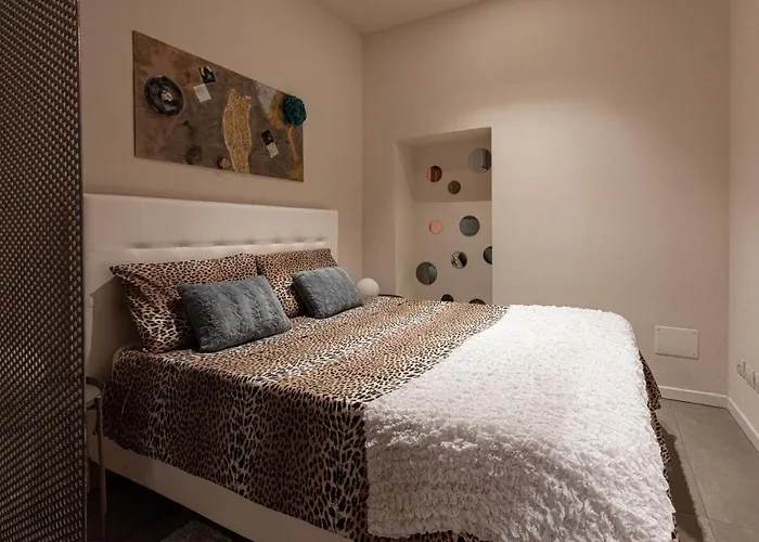 Apartment Borgo Degli Studi 7