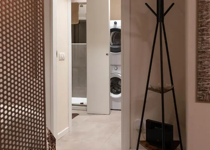 Borgo Degli Studi 7 * Парма